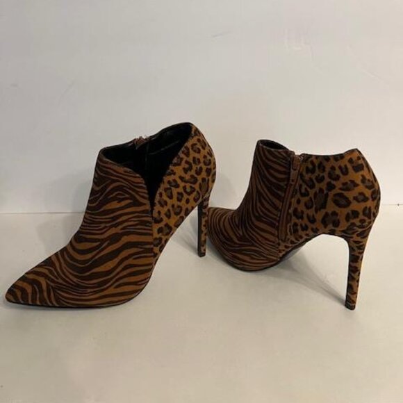 Shoedazzle Animal Print Zebra Cheetah Leopard Ankle Boots Heels Women's size 9 - Picture 9 of 11